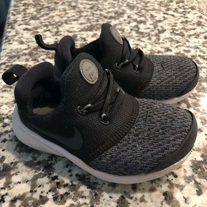Black/Grey Toddler Nike shoes